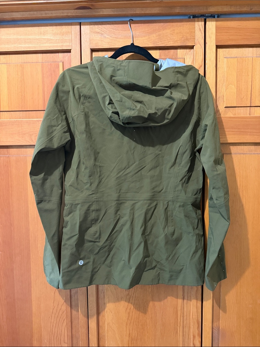 LULULEMON Rain Rival Jacket - Picture 4 of 9